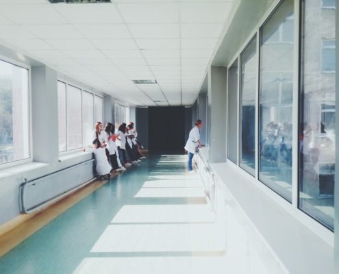 fuente de agua para hospitales